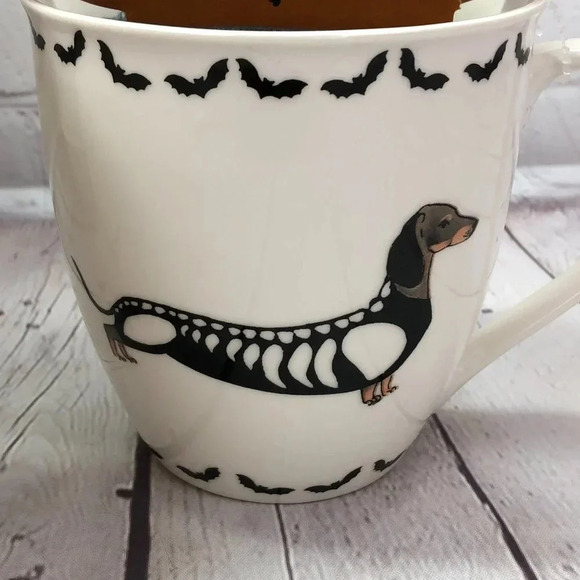 Milly green dachshund as skeleton mug and sock set - Picture 4 of 8